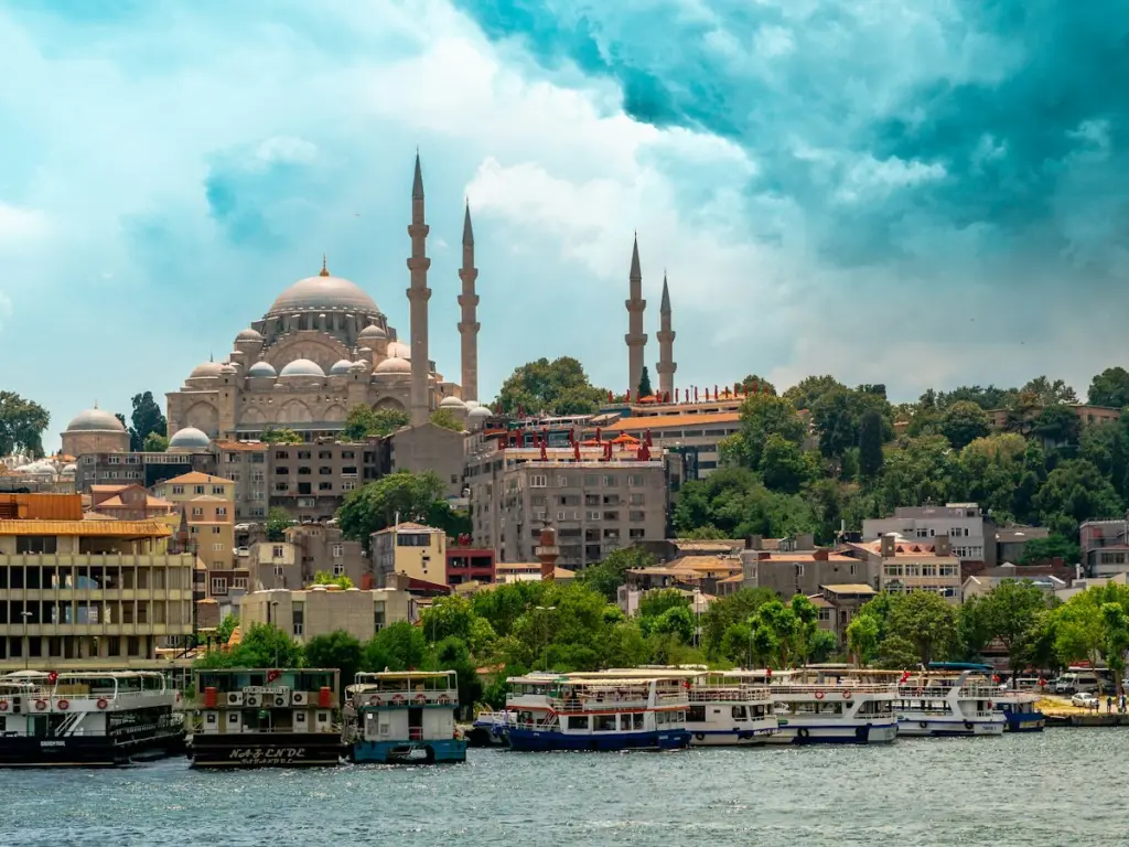 Old City walk: Hagia Sophia, Blue Mosque, Cistern